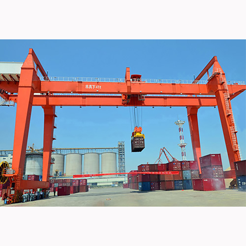 Skinnemonteret containerkranekran