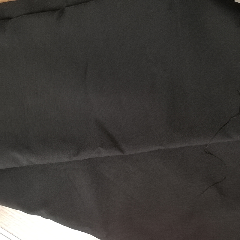 100% polyesterfarvet jakkesæt