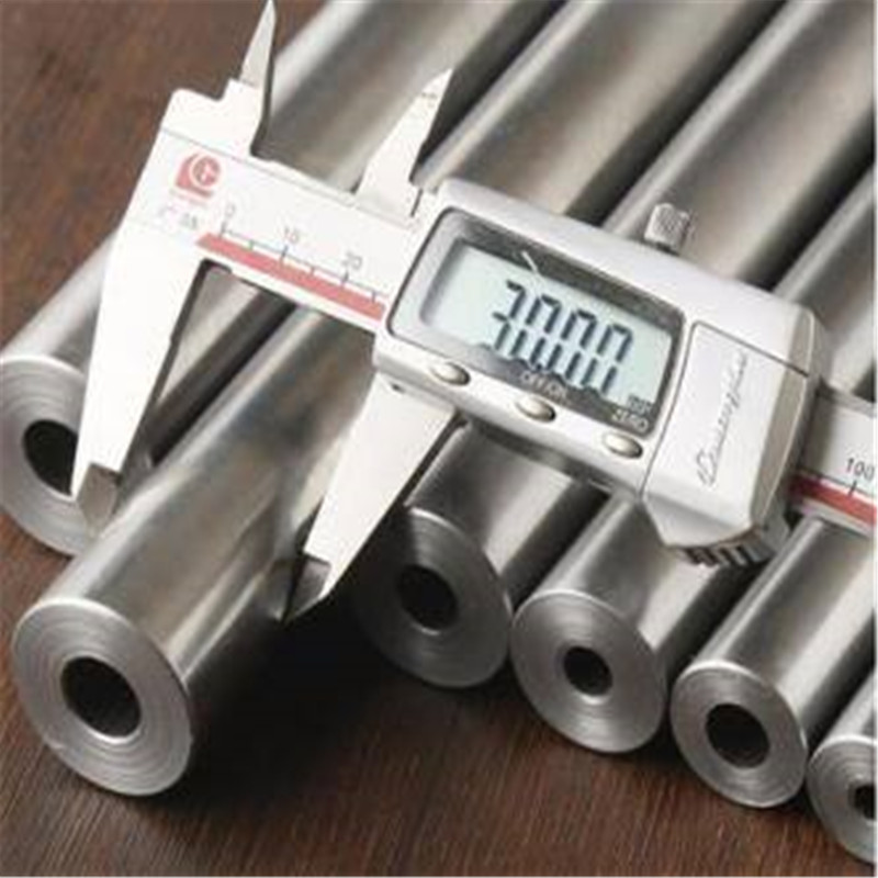 ASTM A335 legeret stålrør