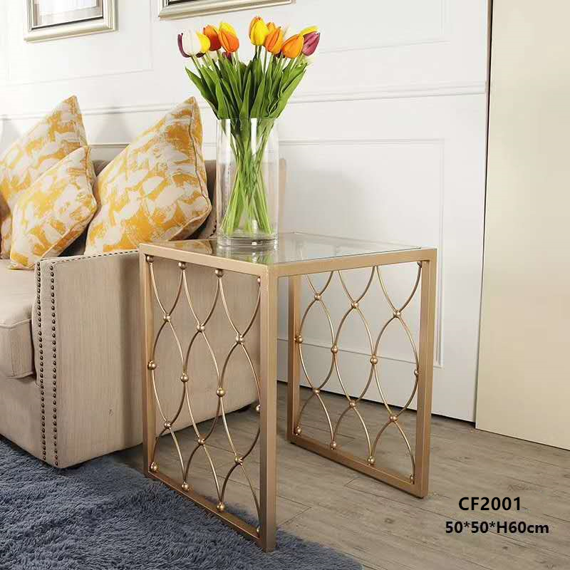 Sidebord Side et par stykker