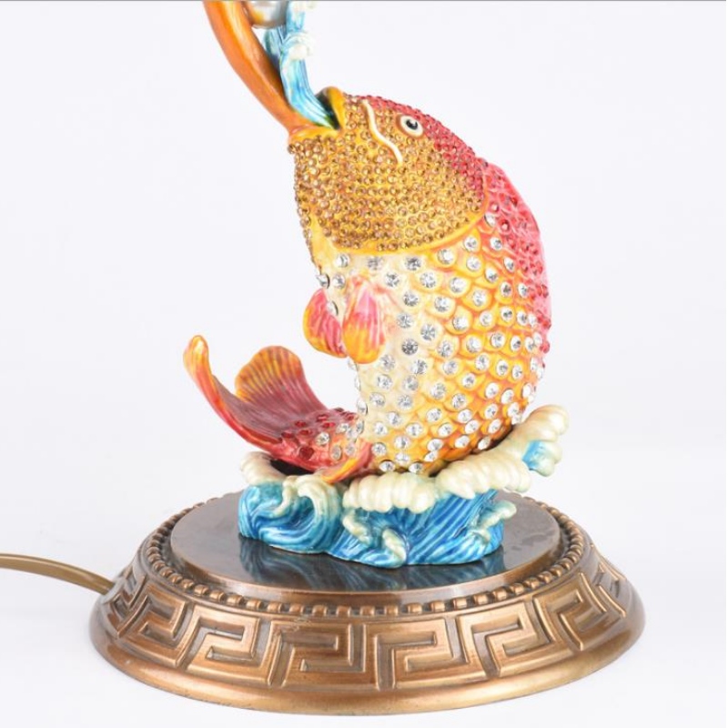 Europæisk mode, kreativitet, enkel dekoration, bordlampe, klæde, metallampe, boligtekstiler, hotelværelse, bordlampe, tilpasset dekoration