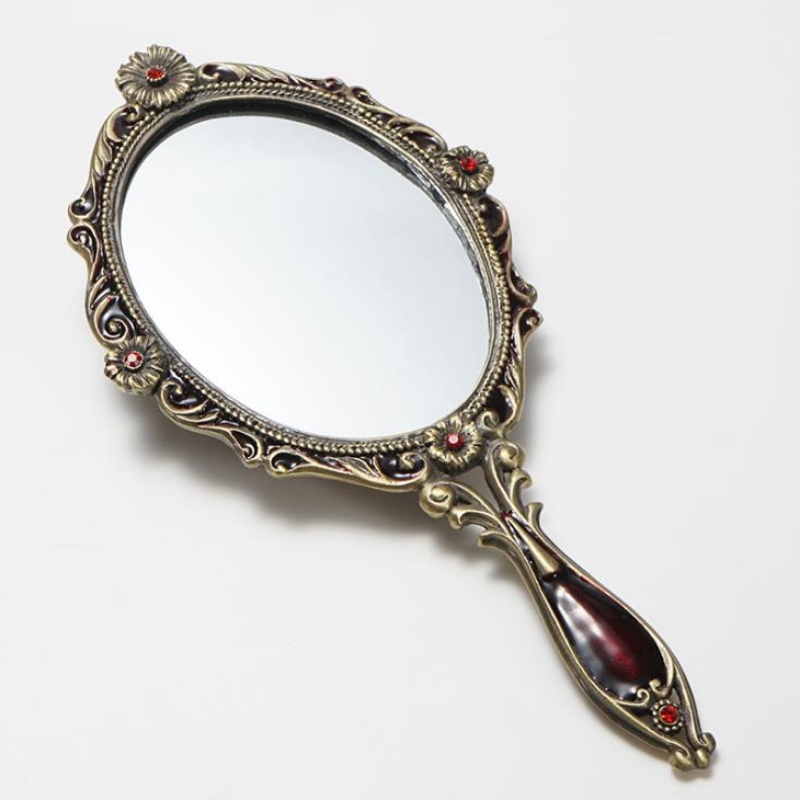 Et smukt make-up-spejl metal-håndværk make-up spejl bryllupsgave