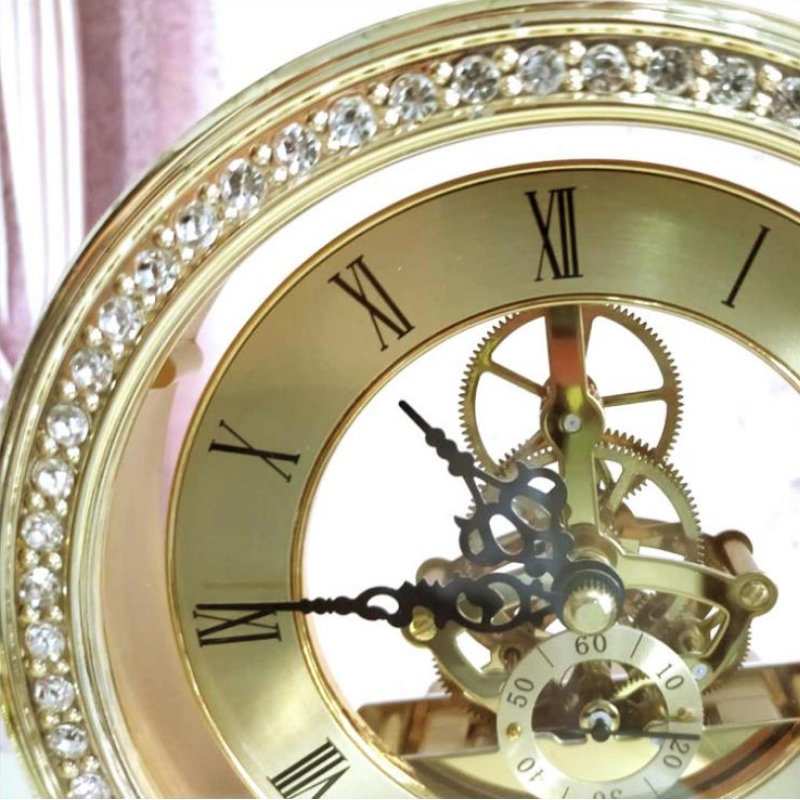 Lyst, kreativt mode metalur Amerikansk moderne skrivebords skrivebordsoveværelses sengeleje ur hjem blødt