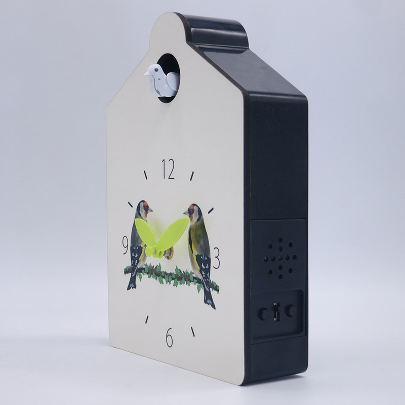 ur af træ til hvid cucko