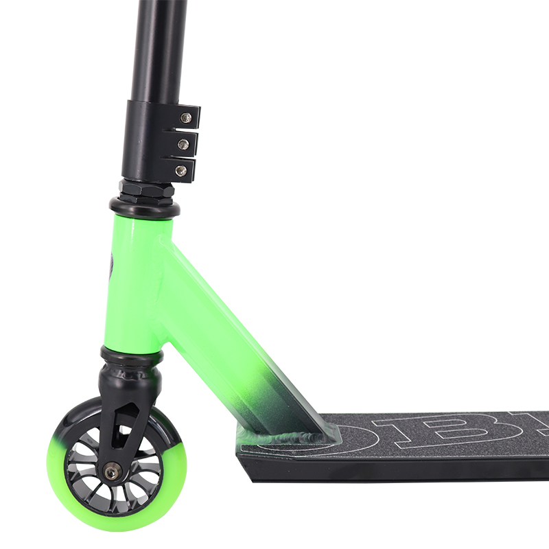 ny billigere stunt scooter (to farver)