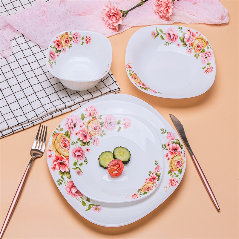 Bordservice med uigennemsigtigt glasglasudstyr - 58F □ Square Middagssæt