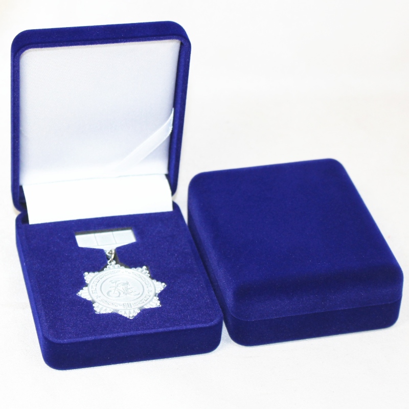 Punkt D-26 rund form Velvet Box til mønter, halsbånd og emblem, mm.75*95*32mm, vægt omkring 65g