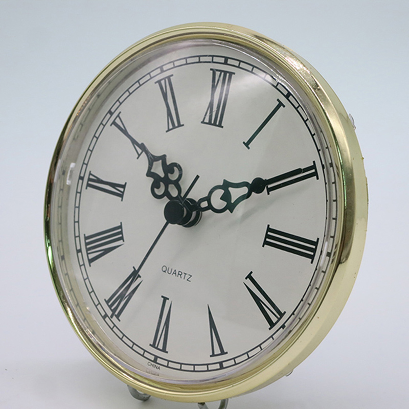 China size 110mm Romersk guld klassisk vægur