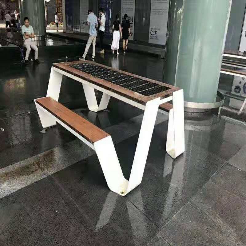 USB-telefonoplader Udendørs gademøbler Solcelledrevet smart panelbord