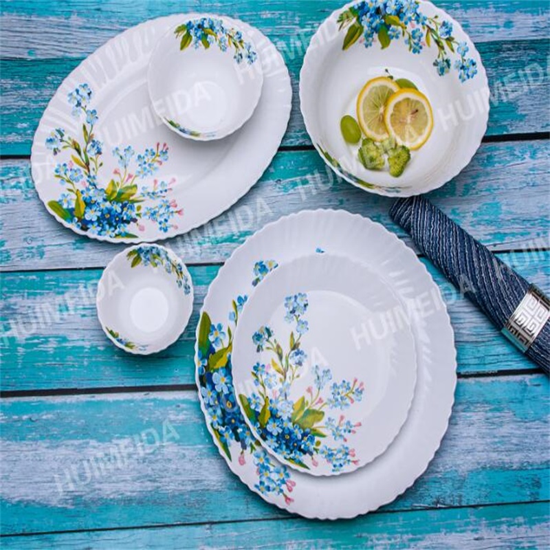 Hvidt glas glas, hvidevarer, hvidevarer, hvidevarer og hvidevarer