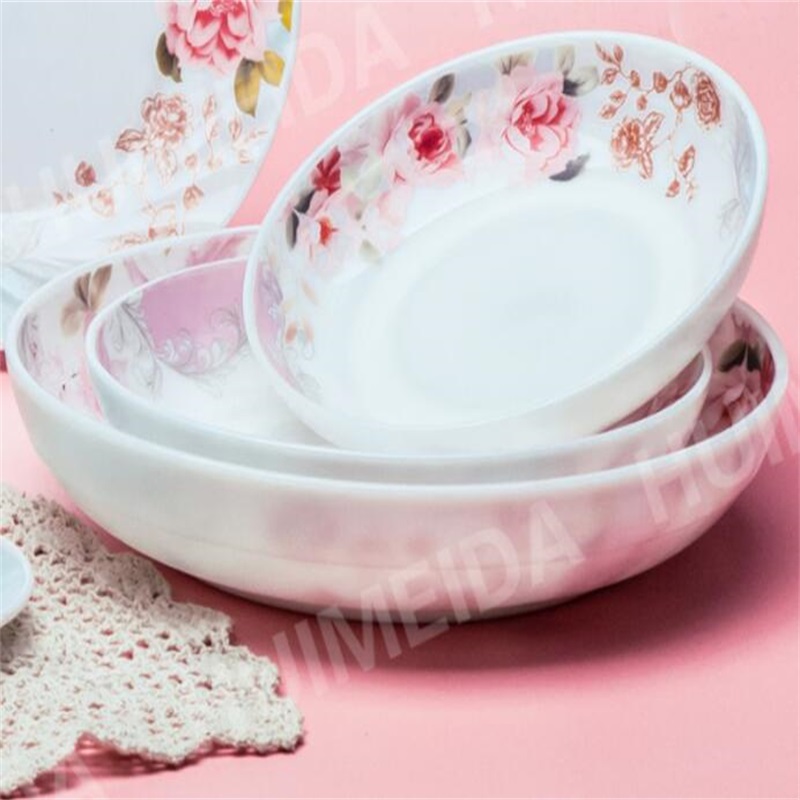 Bordservice med uigennemsigtigt glasglasglasudstyr med lav QW-skål