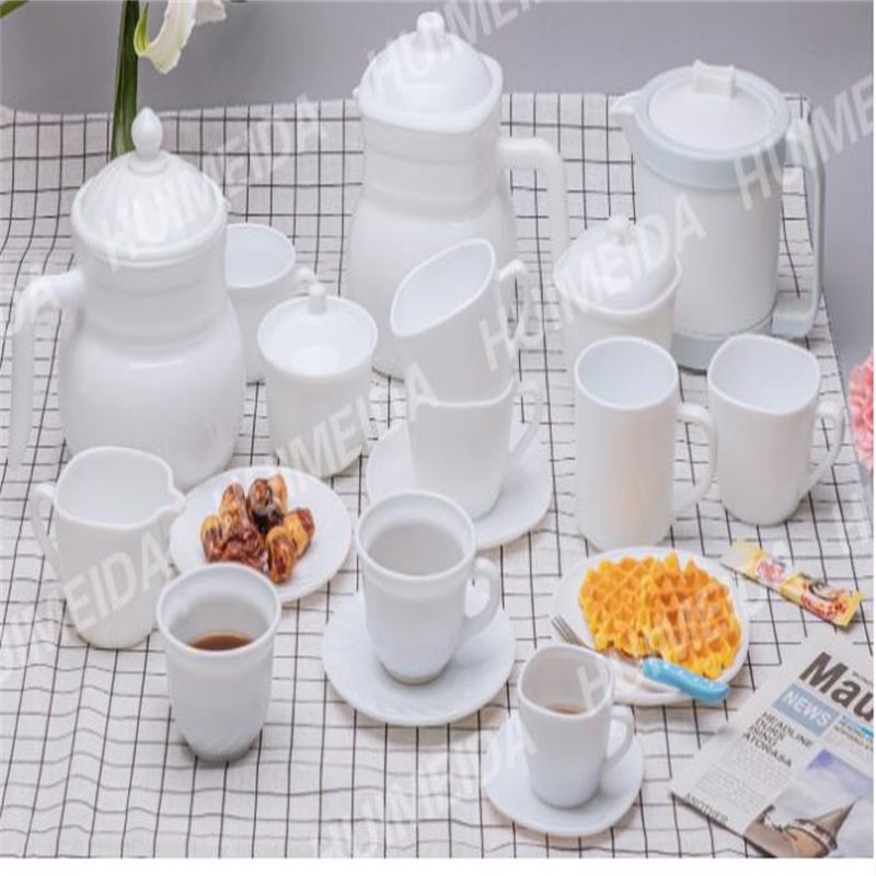 Bordservice med uigennemsigtigt glas i glas serie