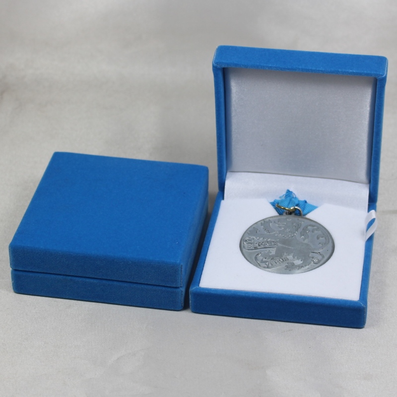 Punkt V-06 Square Plastic Flannelette kasse for 50-60 mm mønt, skilt, manchetknapper, slipseklip, medalje osv.88*91*33, vægt omkring 85g