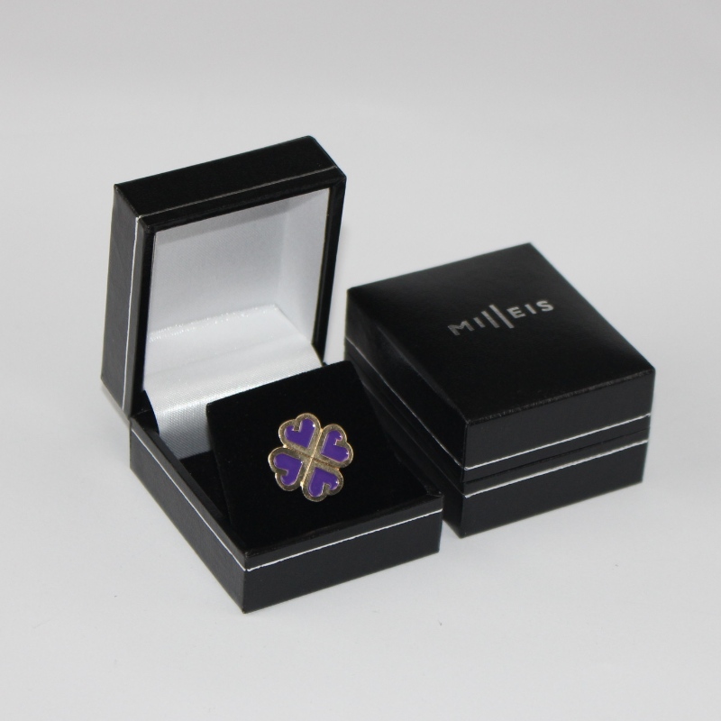 Vare V-07S firkantet kunstlæderpapirkasse til diameter 25-30 mm mønt, badge, ring osv. Mm. 46 * 53 * 32, vægt ca. 35g