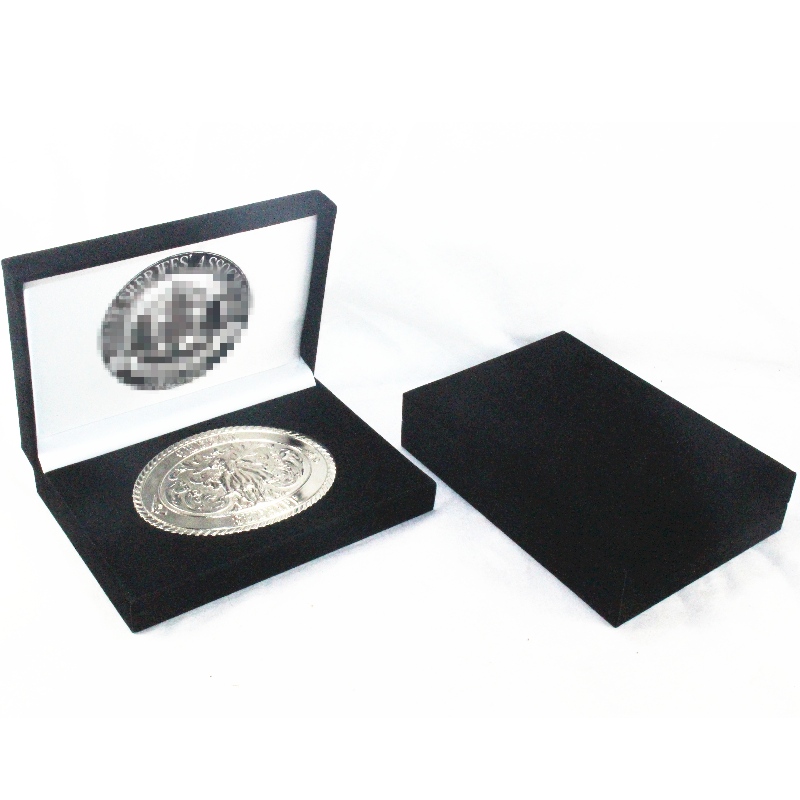 Vare V-15H rektangel flanellæskasse til 130 * 80 mm flere mønter, badges, medaljer, manchetknapper osv. Mm. 158 * 112 * 36, vægt ca. 170 g