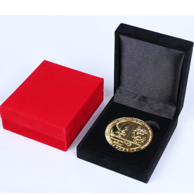 Vare 17-firkantet kunstpapirkasse til 45 * 53 mm mønt, badge, manchetknapper, tegnebogsklips osv. Mm. 68 * 80 * 30, vægt ca. 62 g