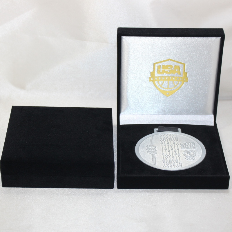 Vare 22-firkantet flanellæskasse til 90 * 90 mm mønt, badge ＆ medalje osv. Mm.128 * 128 * 34, vægt ca. 170 g