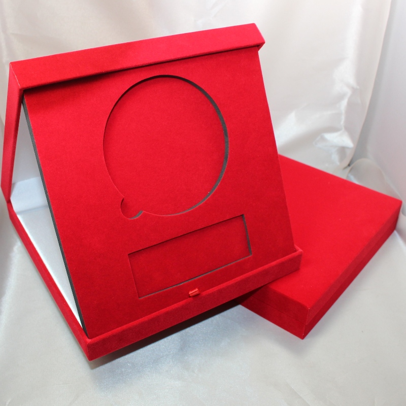 Punkt V-23L firkantet flannelette kasse for 150*150mm mutiple mønter, medaljer og emblemer osv. mm.192*40, vægt omkring 335g