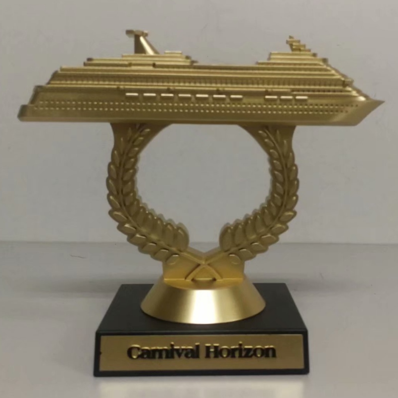 Karneval Plastic Ship Trophy