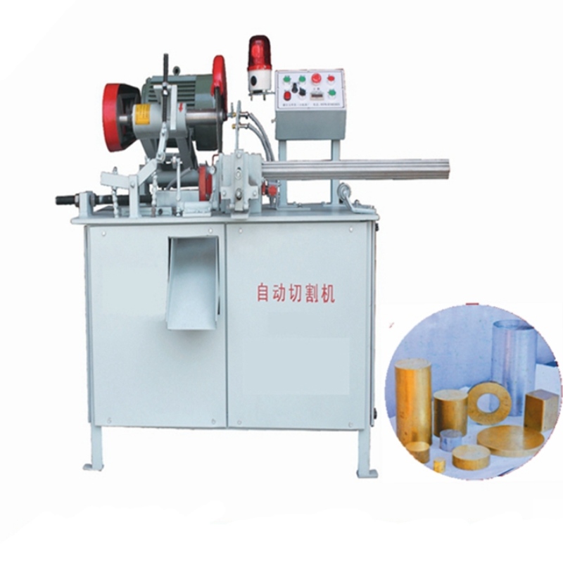 Automatisk kobberrørskærende maskine