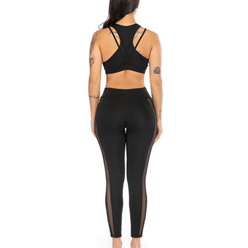 Europa og USA's nye sexede gaze-dragt går i yoga-dragt for kvinder.