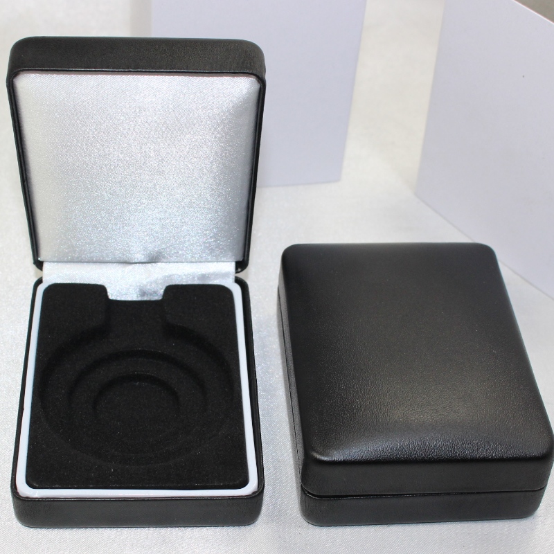 Vare T-03 medaljekasse dækket af flanellette eller PU-læder til 35-50mm mønt, badge ＆ lille medalje, mm mm.70 * 91 * 35mm, vægt ca. 92g