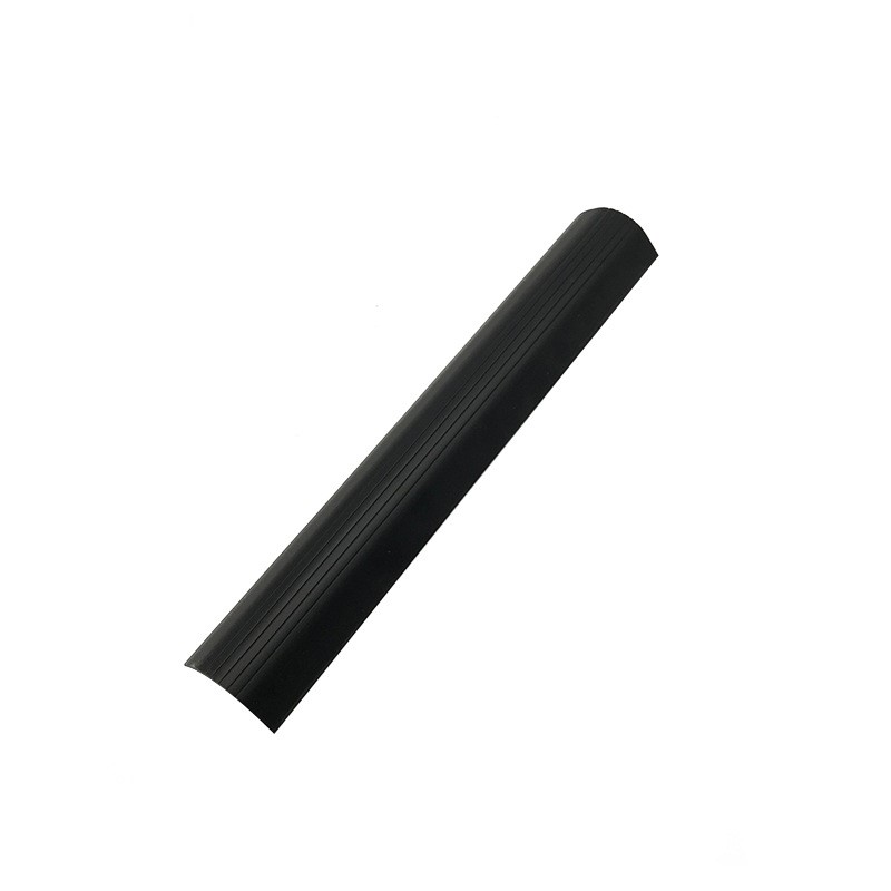 Brugertilpassede ekstruderede plastprofiler Plastisk C-kanal PVC-krummet stykke af plastikkant