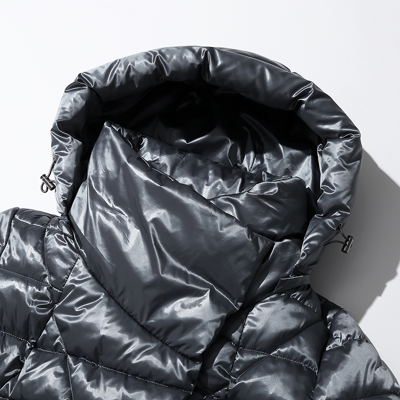 Sort jakke / ned jakke med ikke kan taknemmeligt hætte