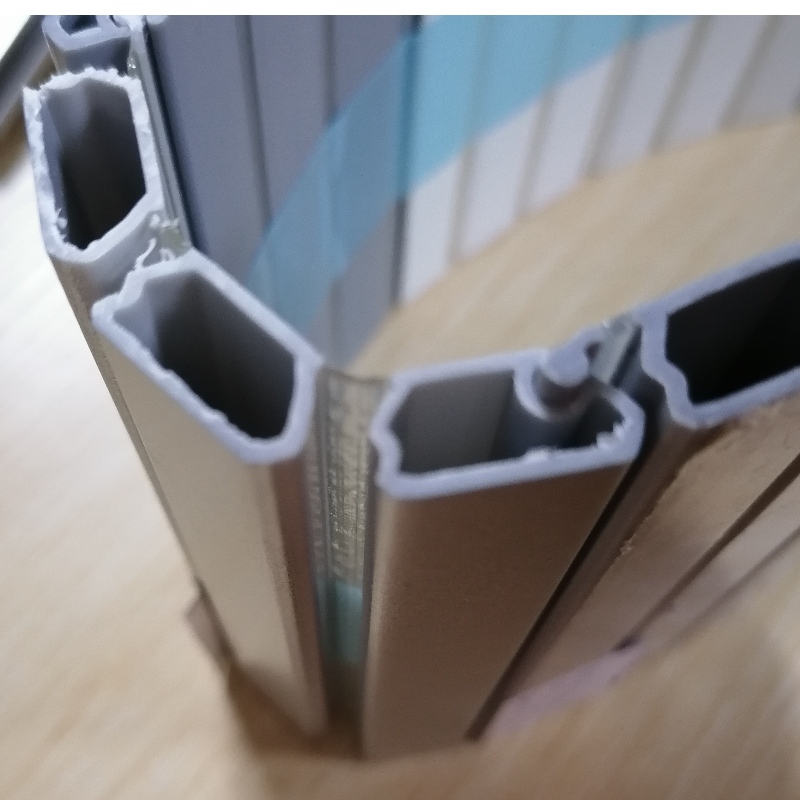 brandklassificeret PVC rulleskodder lamell PVC skodder profil co-ekstruderet PVC profil lamell til skabsdør