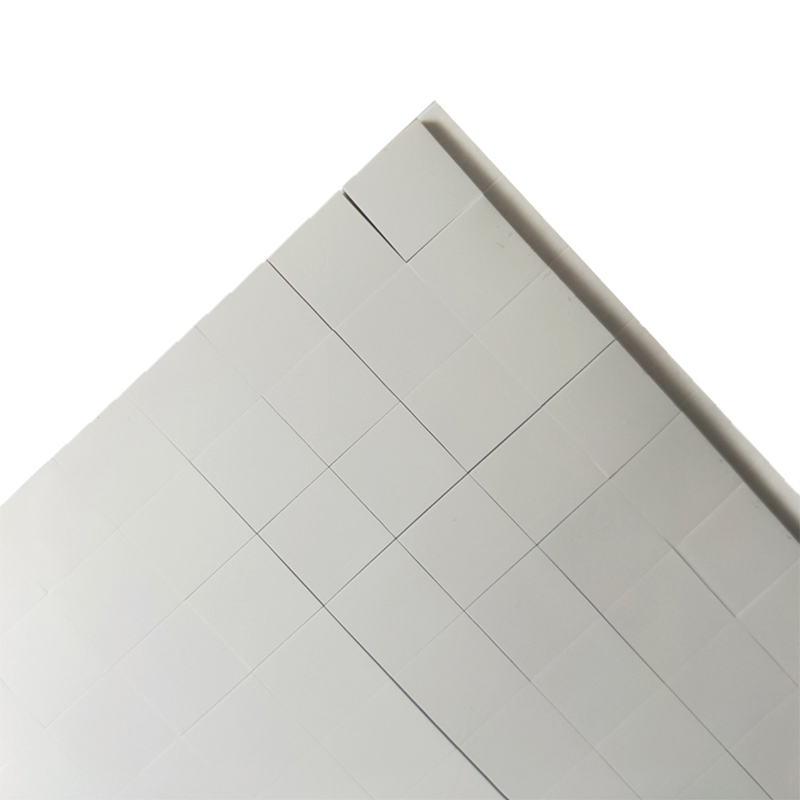 Miljøvenlig termisk ledende silikone, enkelt ryg grå-hvid køleplade, stødabsorberende og lydtæt silikone, kan udstanses