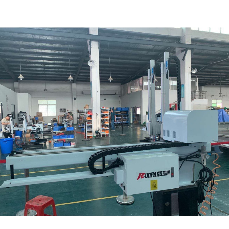 RB serie manipulator producent til høj præcision sprøjtestøbning automatisering