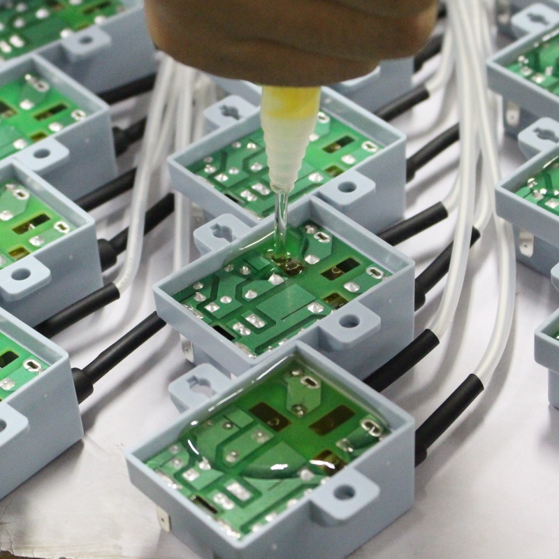 Fm-107-tætningsmiddel er en solventfri polyurethan-tætningsmiddel med to komponenter