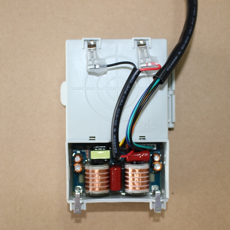 Fm-107-tætningsmiddel er en solventfri polyurethan-tætningsmiddel med to komponenter