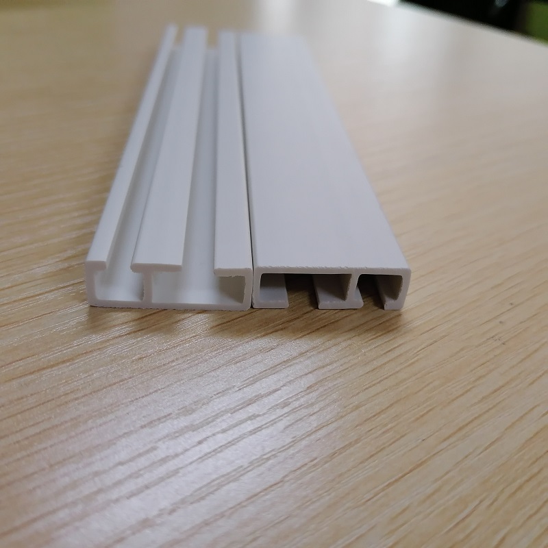 design og skræddersyet Stiv PVC E-formet kørebane profil til gardin glidende del