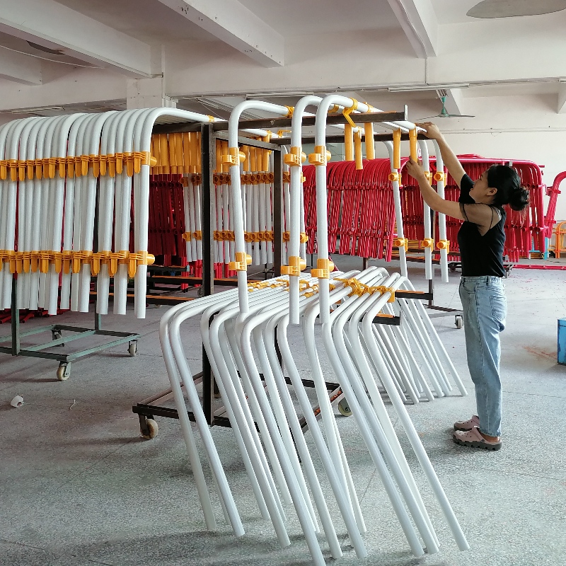 Plastikpodgængerbeskyttelsesbarrierer To størrelsesmuligheder Publikumskontrolbarrierer for sikkerhed