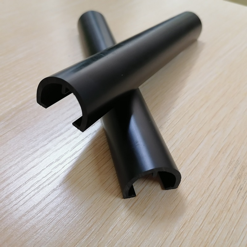 Brugerdefineret producent brandhæmmende PVC-profil C-kanal til beskyttelse trimstrimmel fra Kina leverandør