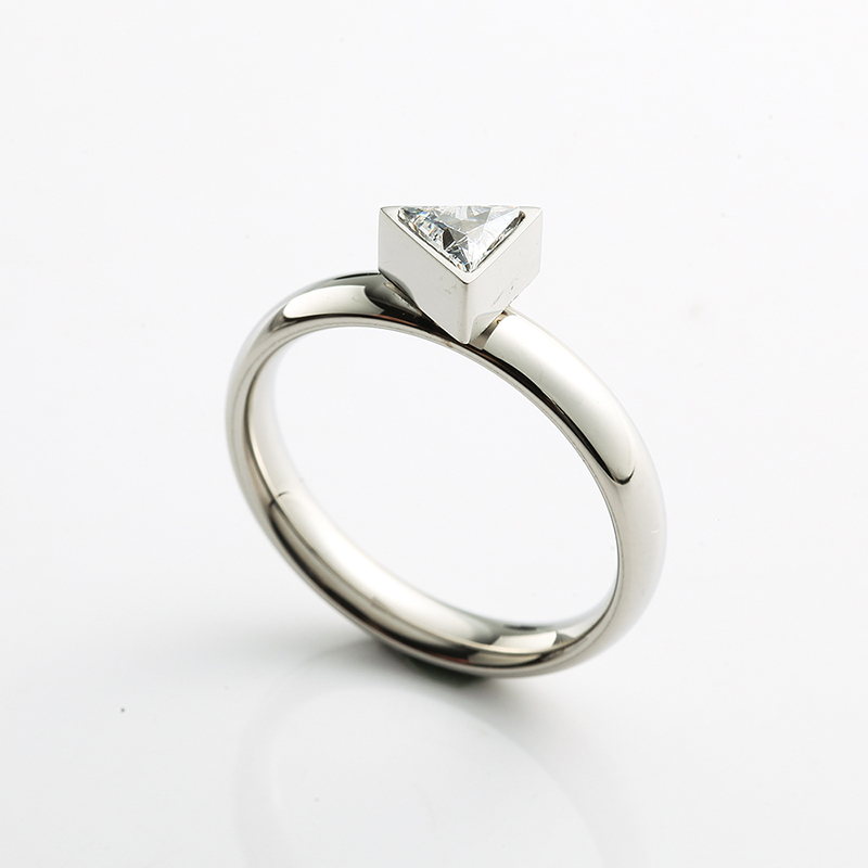 Ring til kvinder i rustfrit stål Guld \/ Rose Guld \/ Sølv Ring CZ stenring