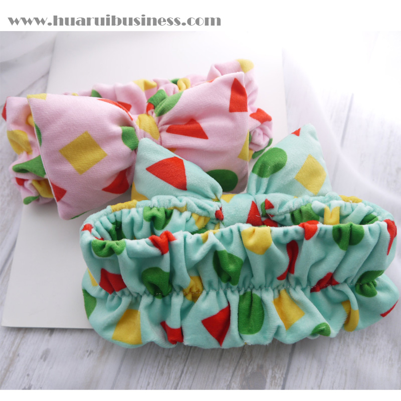 kort fleece med print snood, filet, hairclace, bandeau