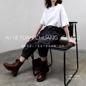 Lys- fittings design Minismst Rund Collar stil Stitchet ærmestil Casual Solid color bomuld og linned overdimensioneret told 12656 T- shirts