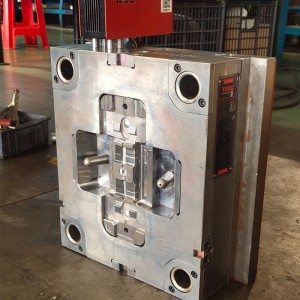 Professionelle producenter af injektionsforme tilpassede industrielle plastdele injektionsforme Kina til salg