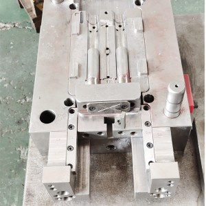 Brugerdefineret størrelse Højhastighedsfremstillingsstål Automotive dele Plastic Injection Molding