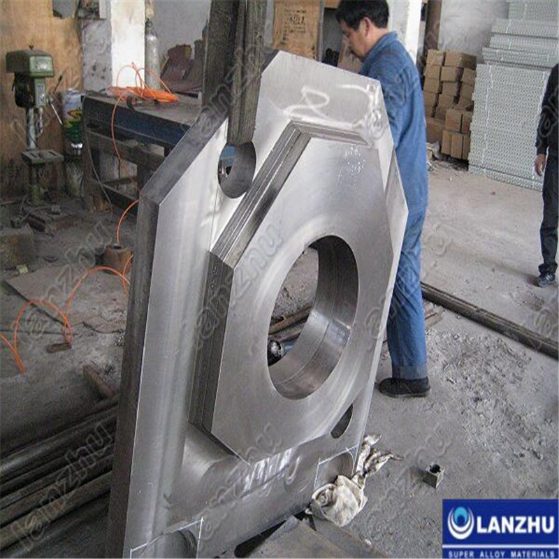 Effekt af sammensætning og varmebehandling på mekaniske og fysiske egenskaber af 4J36 legering