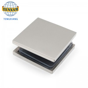 Kinesisk producent Glas Holding Clips Chrome 2 * 2 tommer klip messing glas Dørklemme dør&Vinduet hængsler 8-12mm glas badeværelse standard