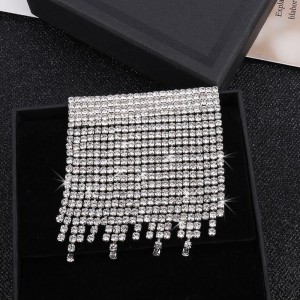 Temperaturen fuld af borets tassel-broche