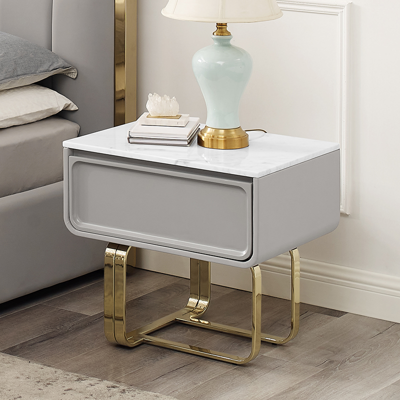 Fransk guld rustfrit stål bennatbord luksusnaturlig marmorbedning bord skab