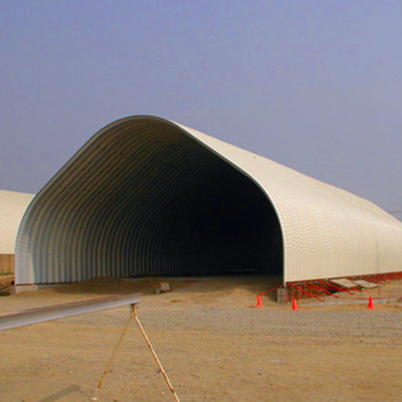 Funktioner med lang span -rulleformningsmaskine