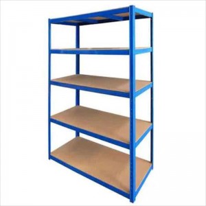 Hylder med stålvinkel