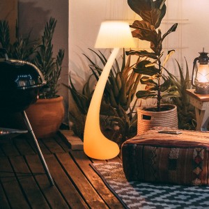 132 cm høj farveændring LED hjørne gulvlampe med dæmpbar fjernbetjening