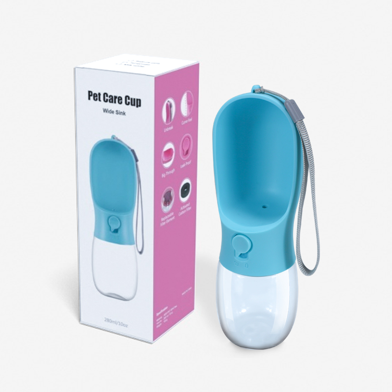 Madkvalitet plastik lækage bevis bærbar hvalpe vand dispenser hundevand flaske med drikkeføder til kæledyr udendørs vandrende vandreture