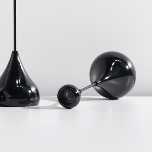 Vandfaldsformet lysestage